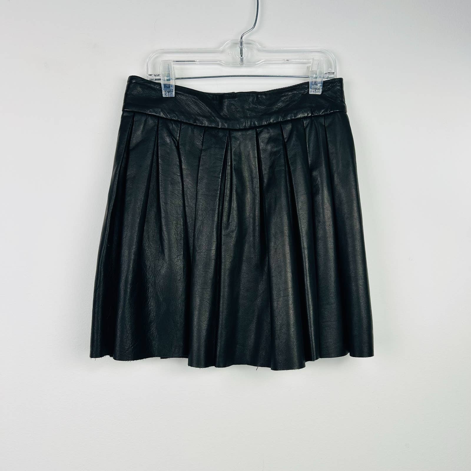 Alice + Olivia Black Genuine Leather Mini Skirt Pleated Size 2